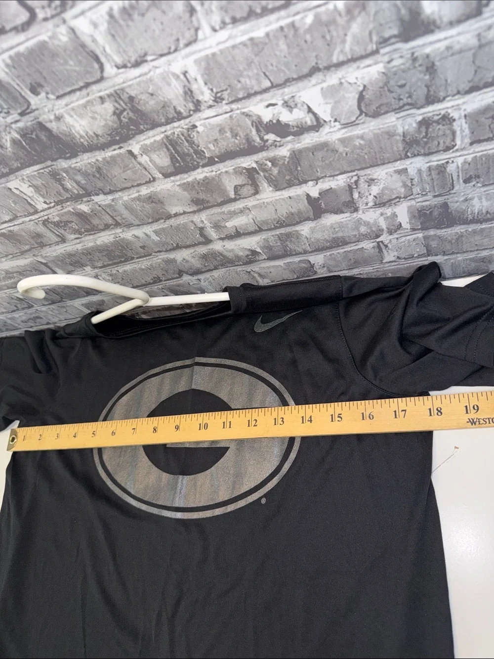 Nike Black Short Sleeve Tee with Gray 'G' Logo